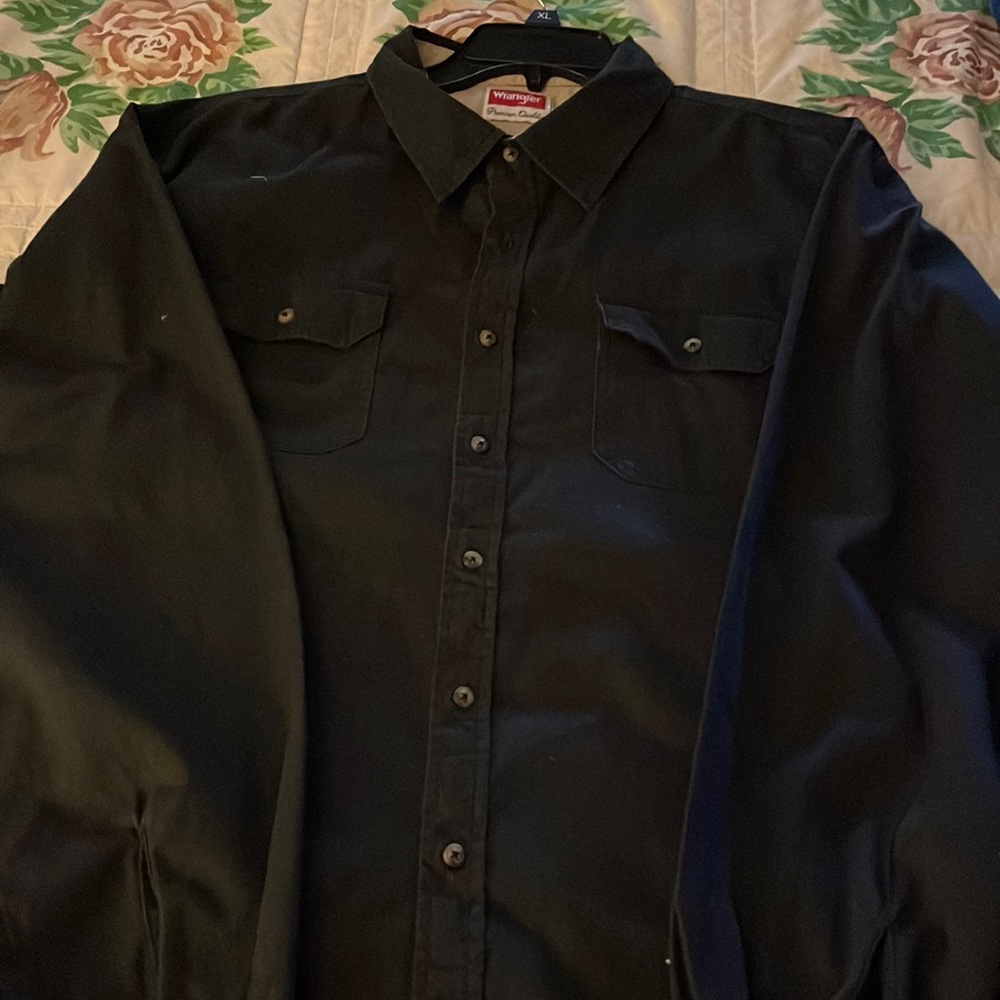 Wrangler long sleeve button down shirt size 2XL